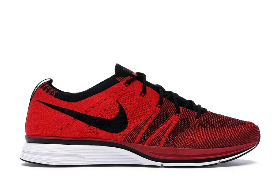 Фото № 1 с приближением к товару «‎Nike Flyknit Trainer University Red (2018)»
