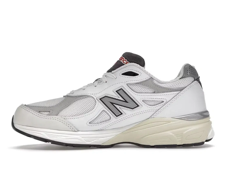Фото № 3 с приближением к товару «‎New Balance 990v3»