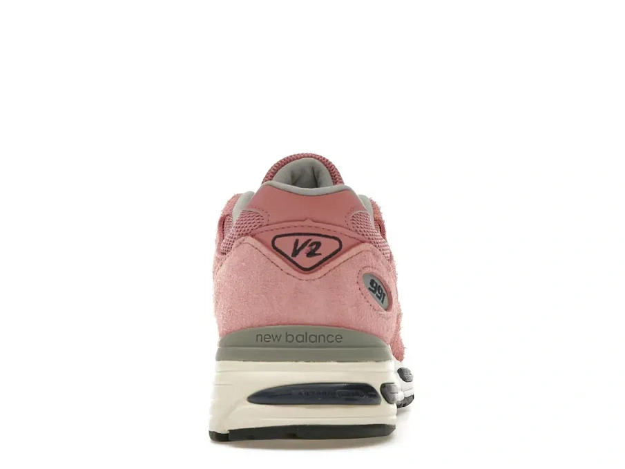 Фото № 4 с приближением к товару «‎New Balance 991v2»