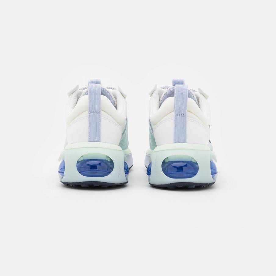 Фото № 3 с приближением к товару «‎Nike Air Max Sphere »