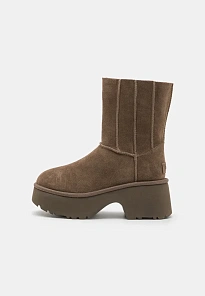 Фото № 1 с приближением к товару «‎CLASSIC TWIN SEAM NEW HEIGHTS»