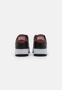 Фото № 3 с приближением к товару «‎AIR FORCE 1»