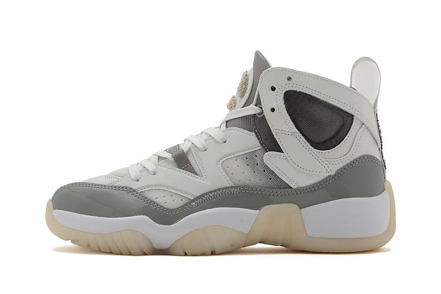 Фото № 1 с приближением к товару «‎Jordan Brand Jumpman Two Trey Wmns Medium»