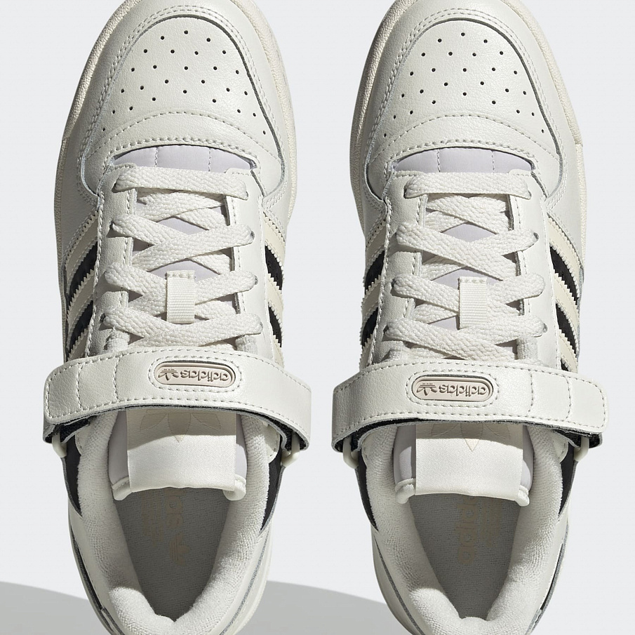 Фото № 2 с приближением к товару «‎Adidas Forum »