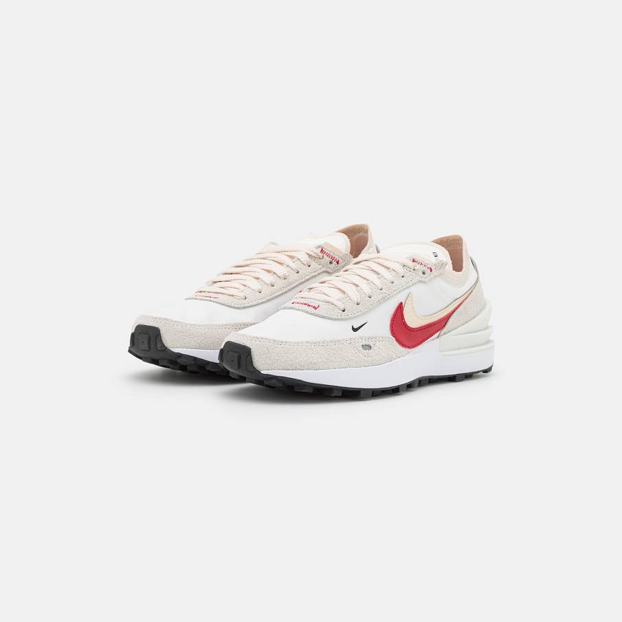 Фото № 3 с приближением к товару «‎Nike Waffle One »