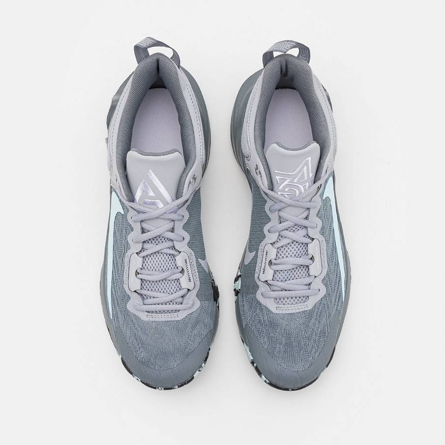 Фото № 4 с приближением к товару «‎Nike Giannis Immortality 2»