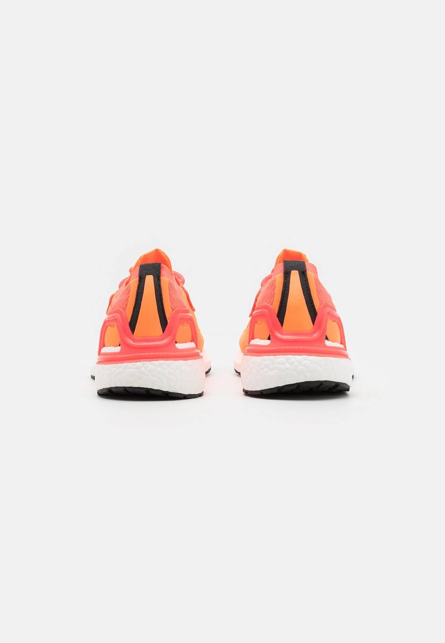 Фото № 4 с приближением к товару «‎Adidas Asmc Ultraboost»