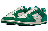 Фото № 3 с приближением к товару «‎Nike Wmns Dunk Low Disrupt 2 "Malachite" Sneakers BeigeGreen»