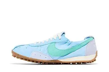 Jacquemus x Nike Women's Moon Shoe Emerald Rise - 4