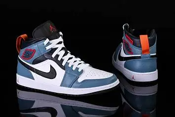 Nike Air Jordan 1 Retro SE Fearless Facetasm  - 1