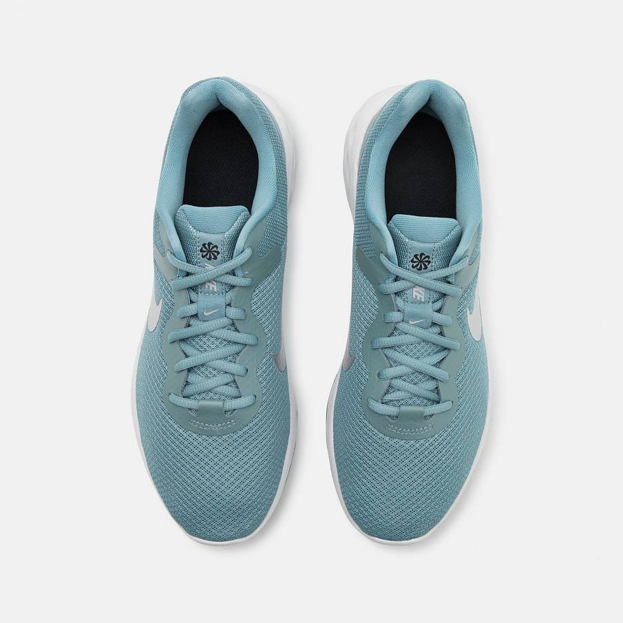 Фото № 4 с приближением к товару «‎Nike Revolution 6»