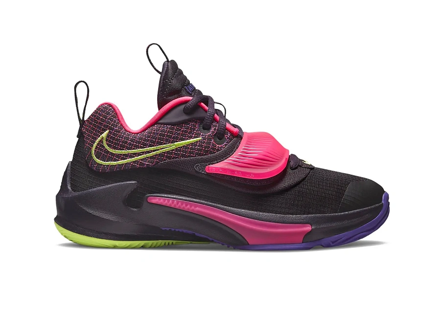 Фото № 1 с приближением к товару «‎Nike Zoom Freak 3 Cave Purple »