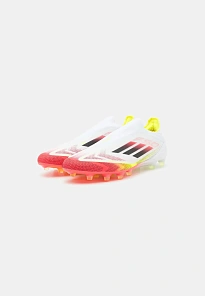 Фото № 2 с приближением к товару «‎F50 ELITE LACELESS ARTIFICIAL GRASS»