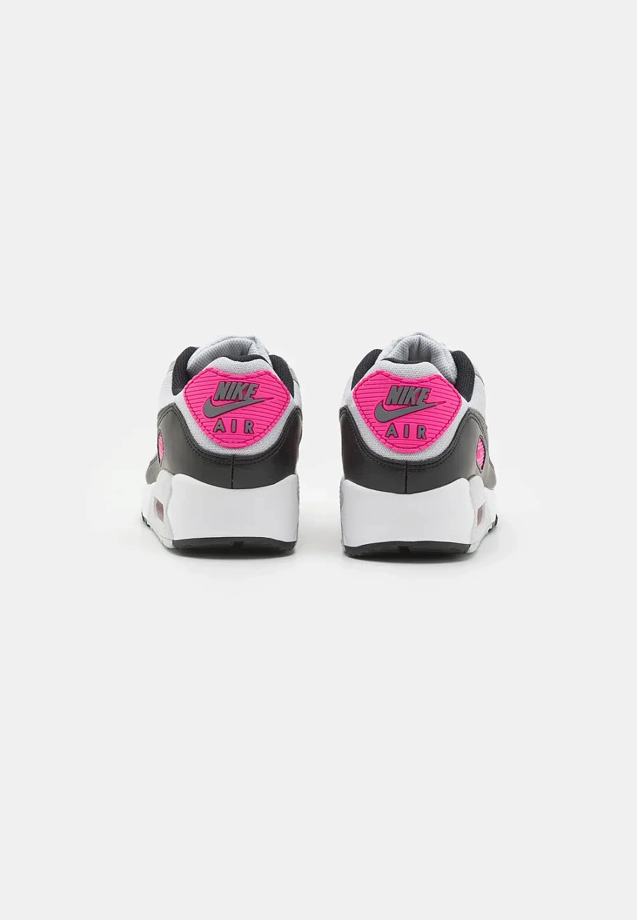Фото № 3 с приближением к товару «‎AIR MAX 90»