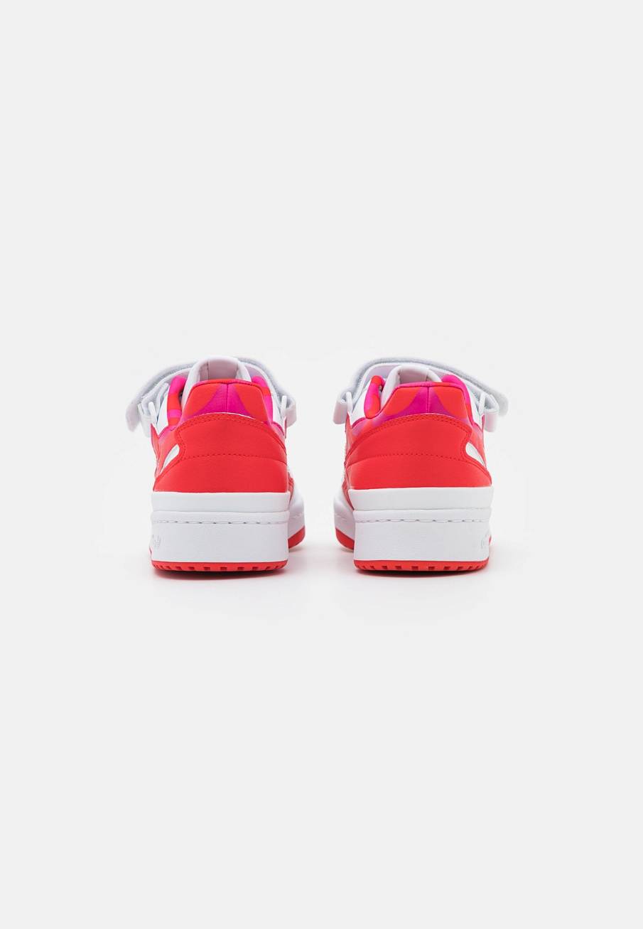 Фото № 4 с приближением к товару «‎Adidas Forum Originals Shoes »