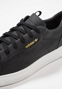Фото № 3 с приближением к товару «‎Adidas Sleek »