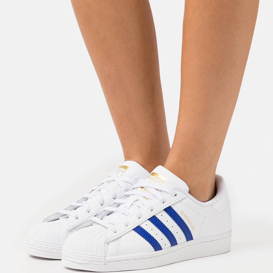 Фото № 2 с приближением к товару «‎Adidas Superstar »