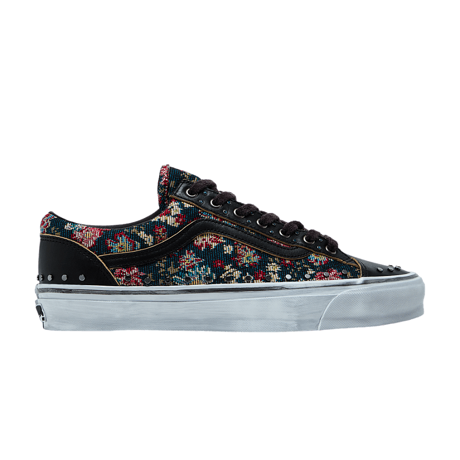 Фото № 1 с приближением к товару «‎Vans Old Skool 36 Vibram Black Floral»