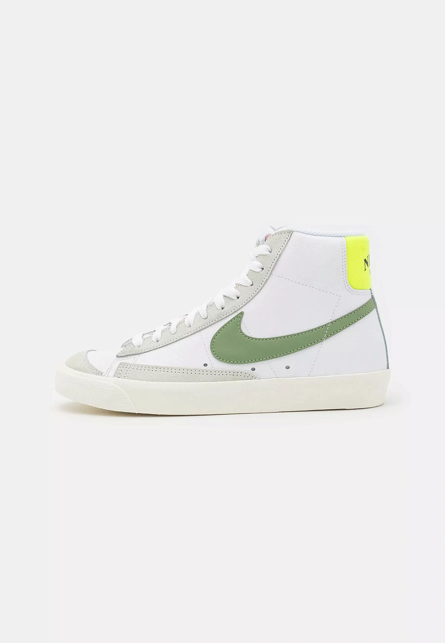 Фото № 3 с приближением к товару «‎BLAZER MID»