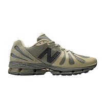 Фото № 1 с приближением к товару «‎Stone Island x New Balance ABZORB 1890 Covert Green»