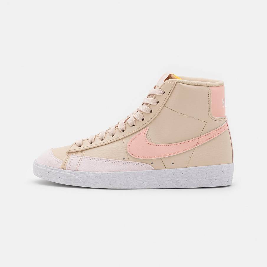 Фото № 1 с приближением к товару «‎Nike W Blazer 77 Next Nature »