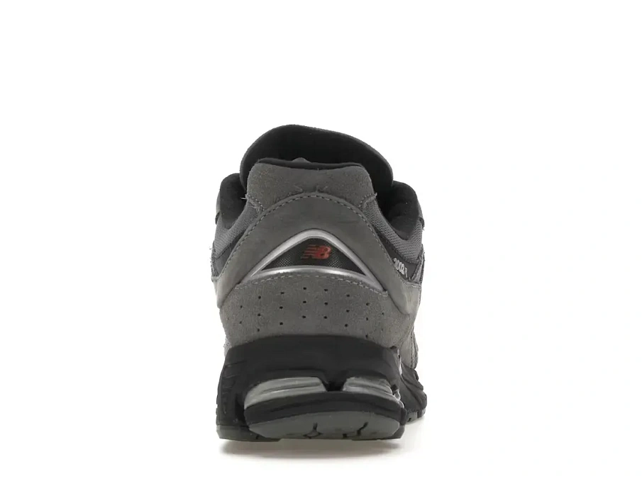 Фото № 4 с приближением к товару «‎New Balance 2002R»