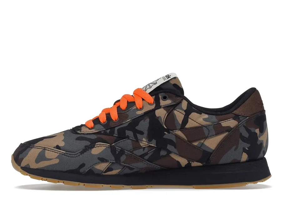 Фото № 3 с приближением к товару «‎Reebok Classic Canvas»
