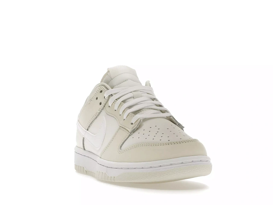 Фото № 3 с приближением к товару «‎Nike Dunk Low Coconut Milk»
