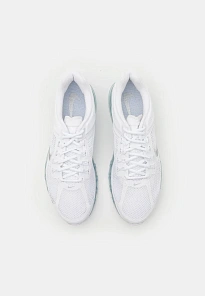 Фото № 4 с приближением к товару «‎AIR MAX 2013»