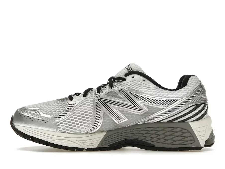 Фото № 3 с приближением к товару «‎New Balance 860v2»