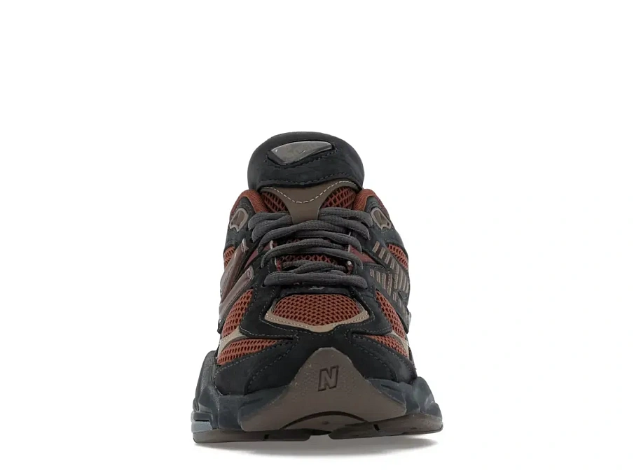 Фото № 2 с приближением к товару «‎New Balance 9060»