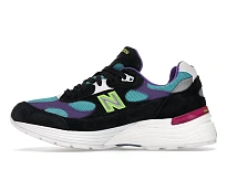 Фото № 3 с приближением к товару «‎New Balance 992»