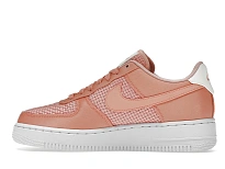 Фото № 5 с приближением к товару «‎Nike Air Force 1 07 Low SE Woven Crimson Bliss »