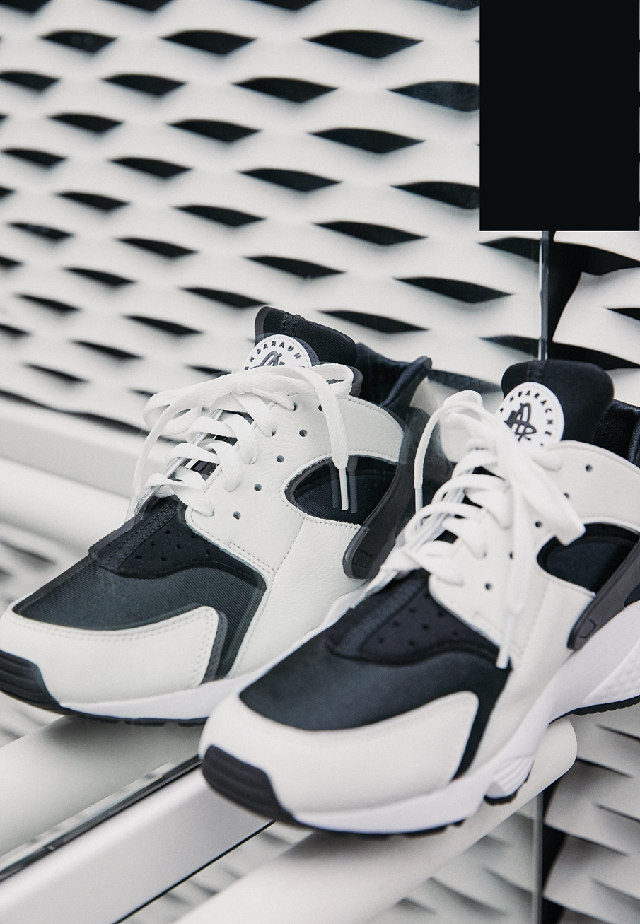 Фото № 2 с приближением к товару «‎Nike Air Huarache »