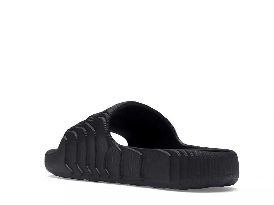 Фото № 4 с приближением к товару «‎adidas Adilette 22 Slides Carbon»