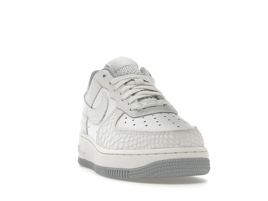 Фото № 4 с приближением к товару «‎Nike Air Force 1 Low 07 White Python »