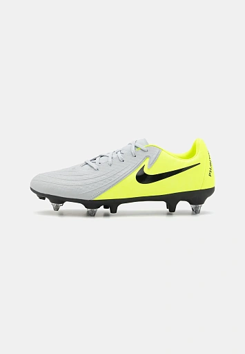 Screw-in stud football boots - 1