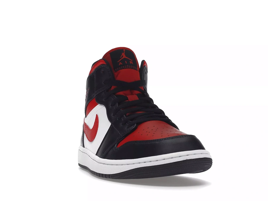 Фото № 1 с приближением к товару «‎Jordan 1 Mid White Black Red (2022)»