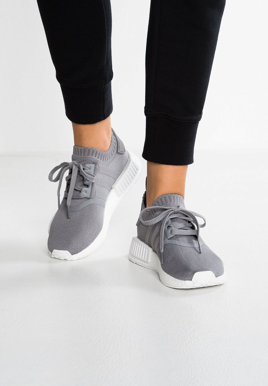 Фото № 1 с приближением к товару «‎Adidas Nmd_r1 PK »