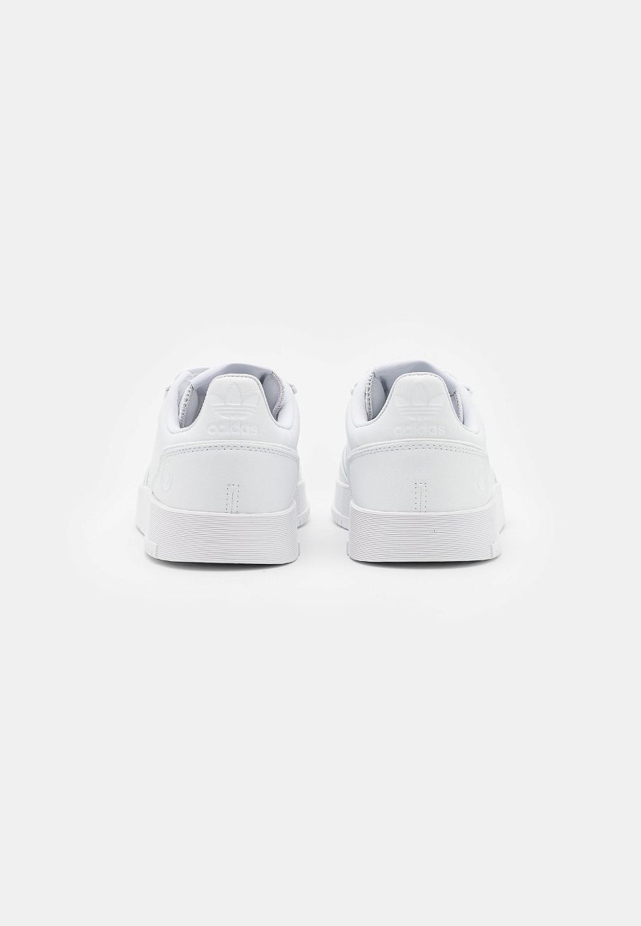 Фото № 3 с приближением к товару «‎Adidas Supercourt Vegan »