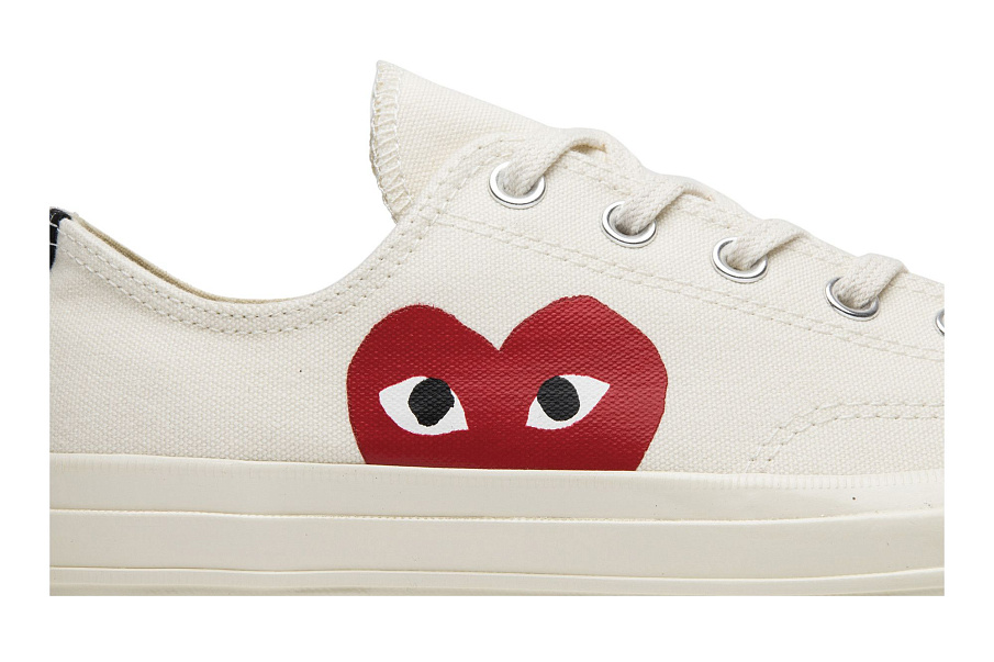 Фото № 3 с приближением к товару «‎Comme des Garçons Play x Converse Chuck 70 Low Milk»