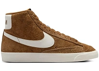 Фото № 1 с приближением к товару «‎Nike Blazer Mid '77 Premium»