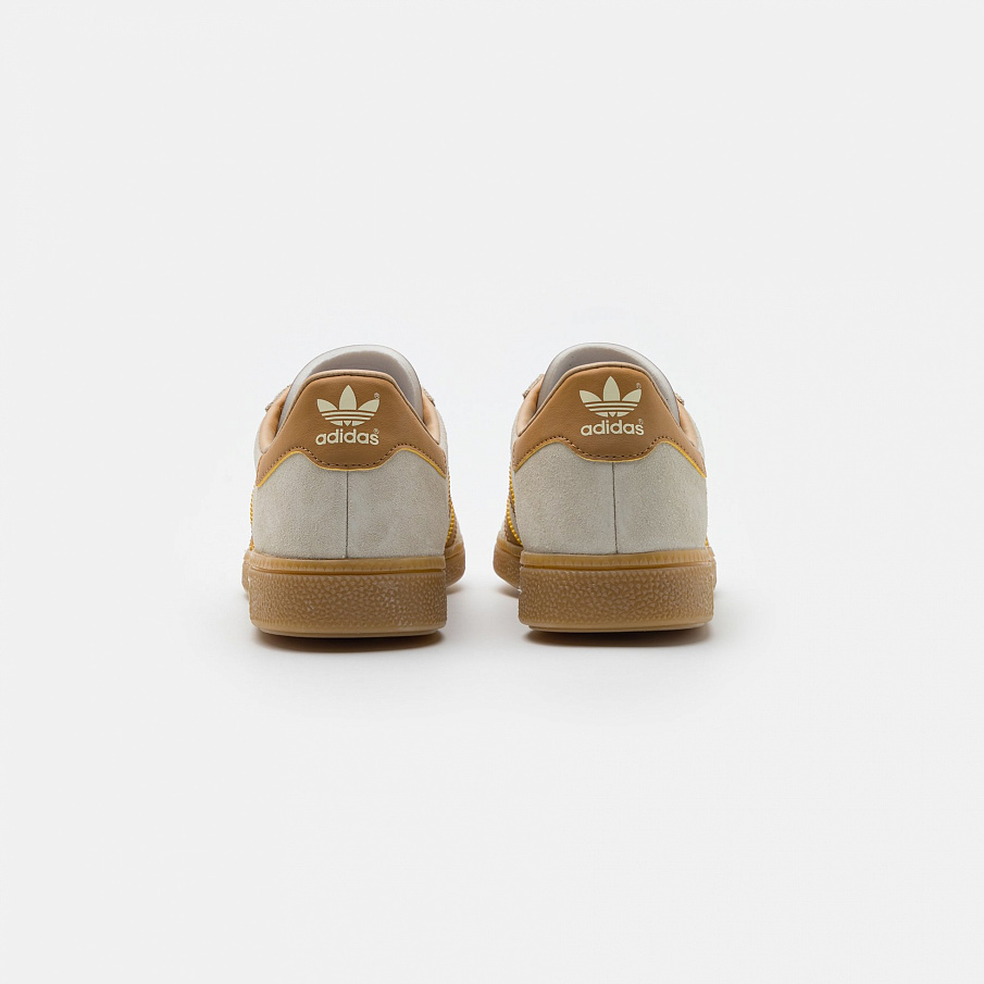 Фото № 3 с приближением к товару «‎Adidas Munchen »