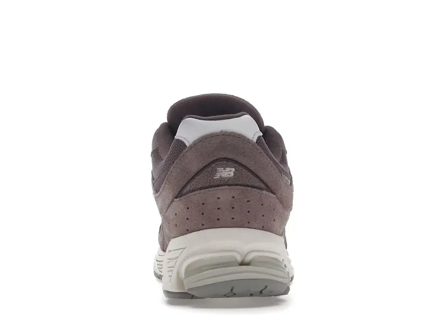 Фото № 4 с приближением к товару «‎New Balance 2002R»