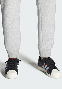 Фото № 2 с приближением к товару «‎Adidas Superstar »