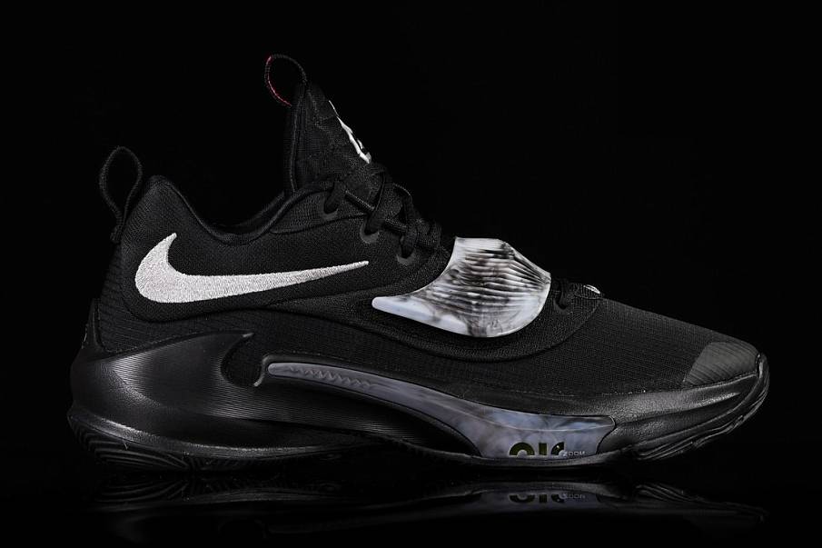 Фото № 2 с приближением к товару «‎Nike Zoom Freak 3 Chrome»