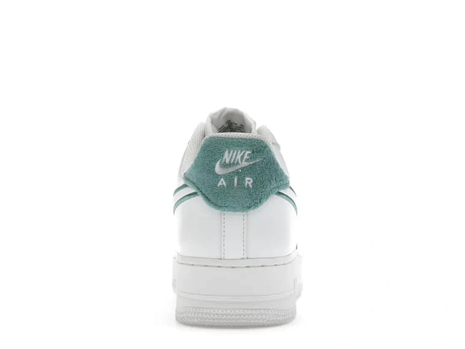 Фото № 4 с приближением к товару «‎Nike Air Force 1 Low»