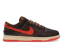 Фото № 1 с приближением к товару «‎Nike Dunk Low Retro»