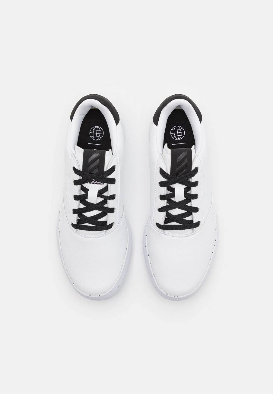 Фото № 4 с приближением к товару «‎Adidas Adicross Retro»