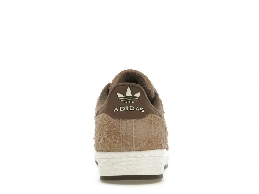 Фото № 4 с приближением к товару «‎adidas Superstar»